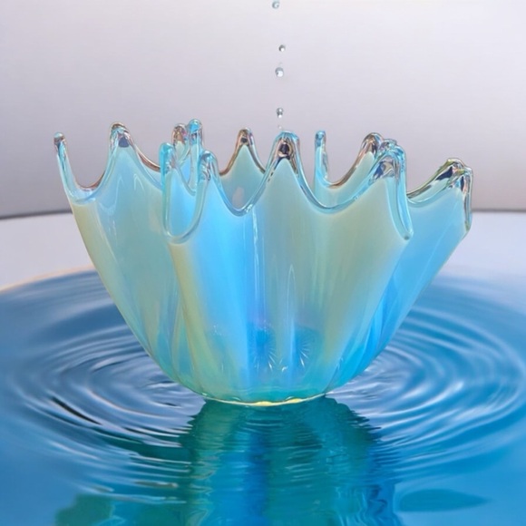 Vintage Fostoria Blue Opalescent Glass Heirloom Crimped Handkerchief Bowl. MINT - Picture 13 of 13